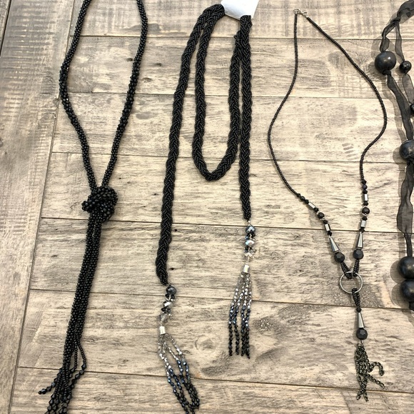 5 necklaces bundle - Picture 2 of 3